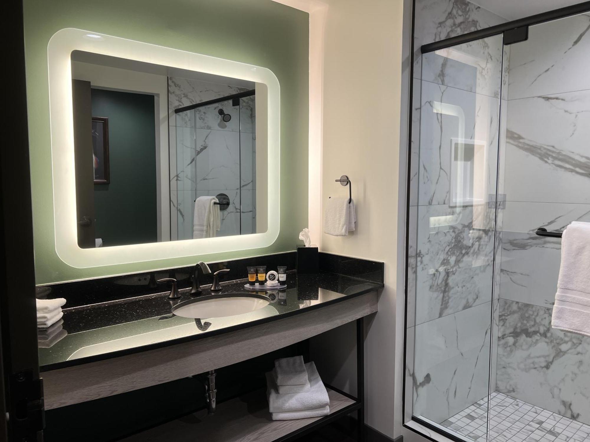 เชอโรกี โฮเทล แอนด์ คาสิโน เวสต์ ไซลอม สปริงส์ Hotel West Siloam Springs ภายนอก รูปภาพ