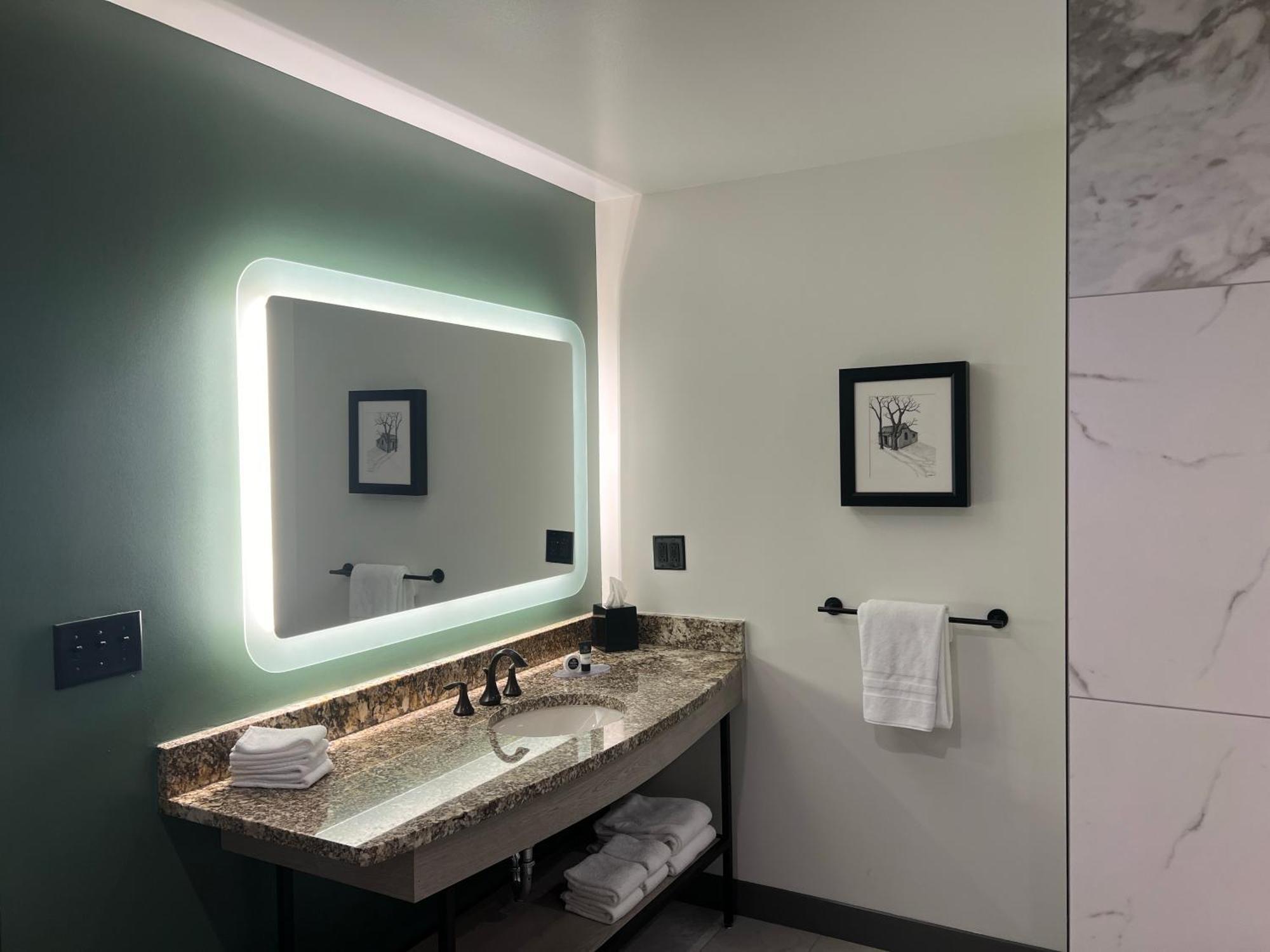 เชอโรกี โฮเทล แอนด์ คาสิโน เวสต์ ไซลอม สปริงส์ Hotel West Siloam Springs ภายนอก รูปภาพ